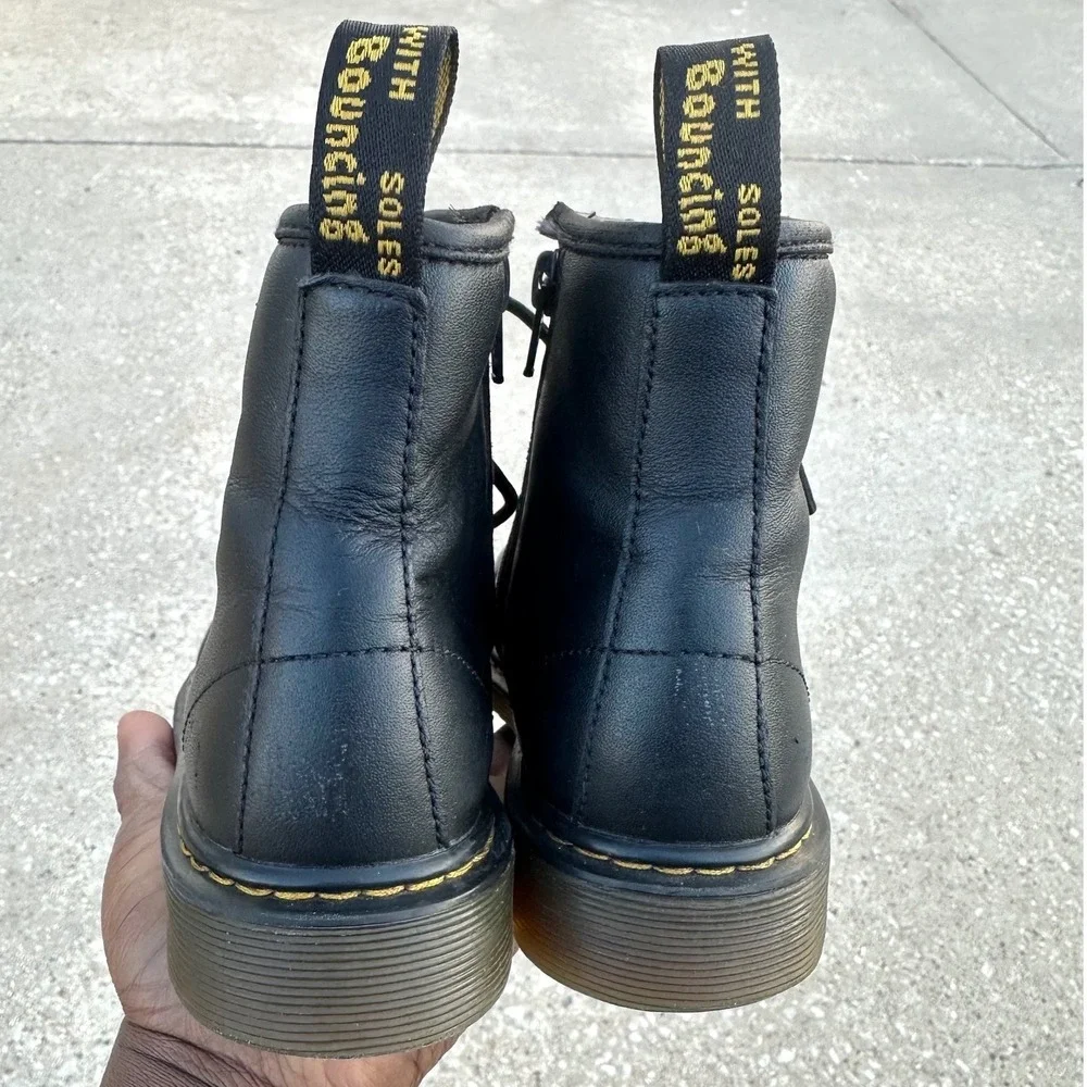 Dr. Martens Kids 1460 Softy T Leather Lace-Up Boots Kids‎ Size 3 Black